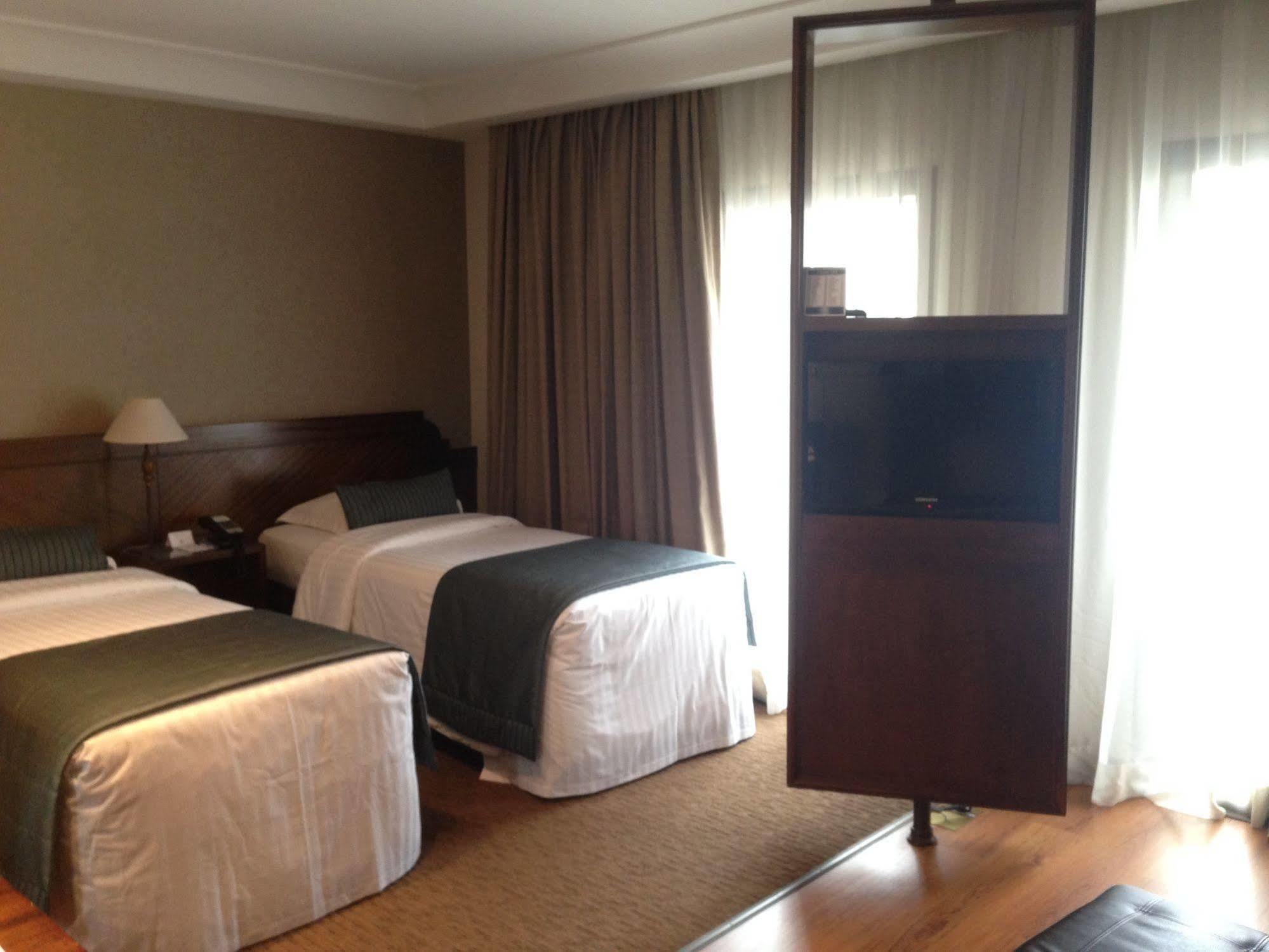 Estanplaza Paulista Hotel Сао Паоло Екстериор снимка